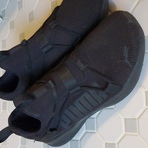 Puma black soft foam sneakers